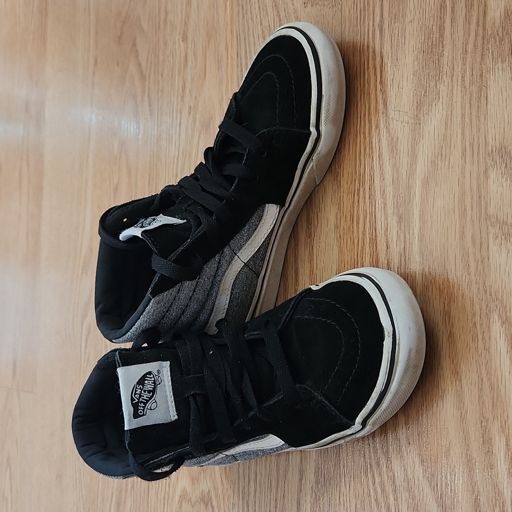 Vans Boy's Shoes Sz. 1